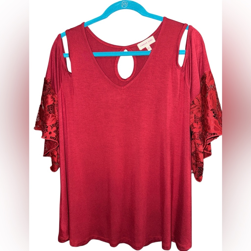 Urban Girl Cold Shoulder Bell Lace Sleeve Blouse, Size 1X, NWOT